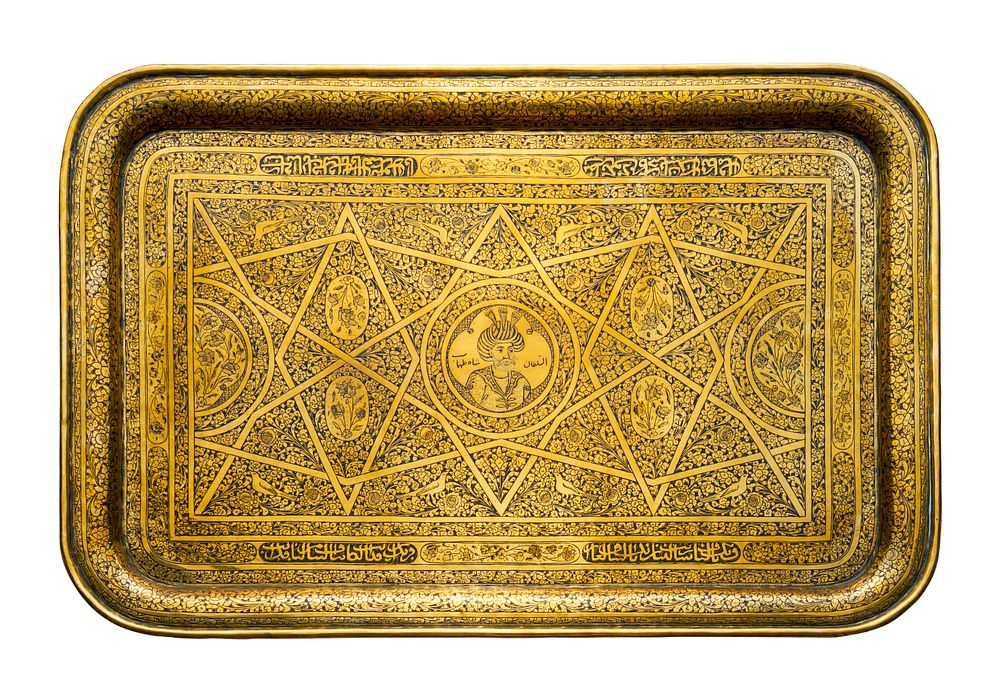 Lot 331: A PERSIAN QAJAR BRASS TRAY DEPICTING SHAH TAHMASP, 19TH CENTURY