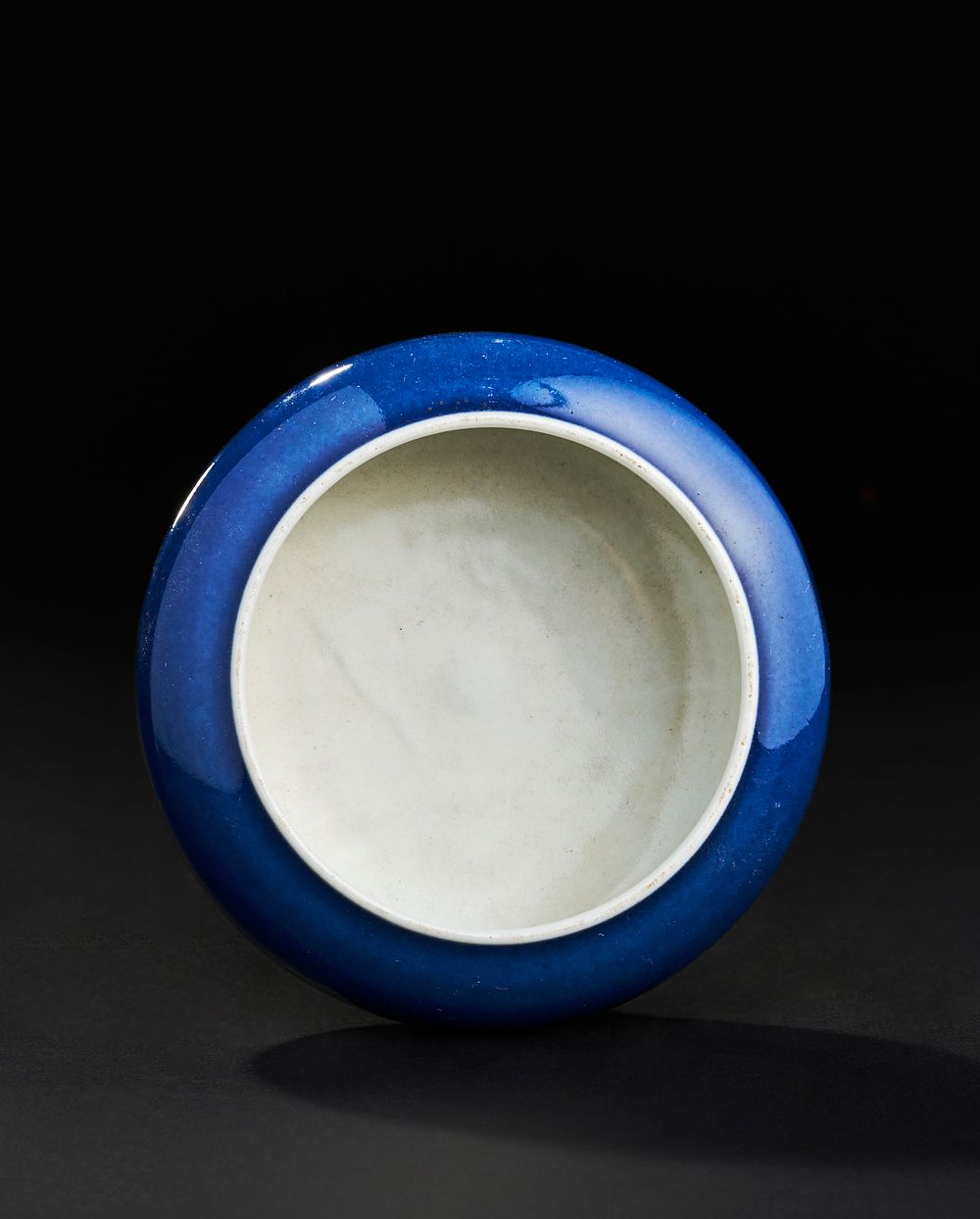 Lot 270: A CHINESE BLUE GLAZED WATER POT ”TANGLUOXI”, QING DYNASTY (NO RESERVE)