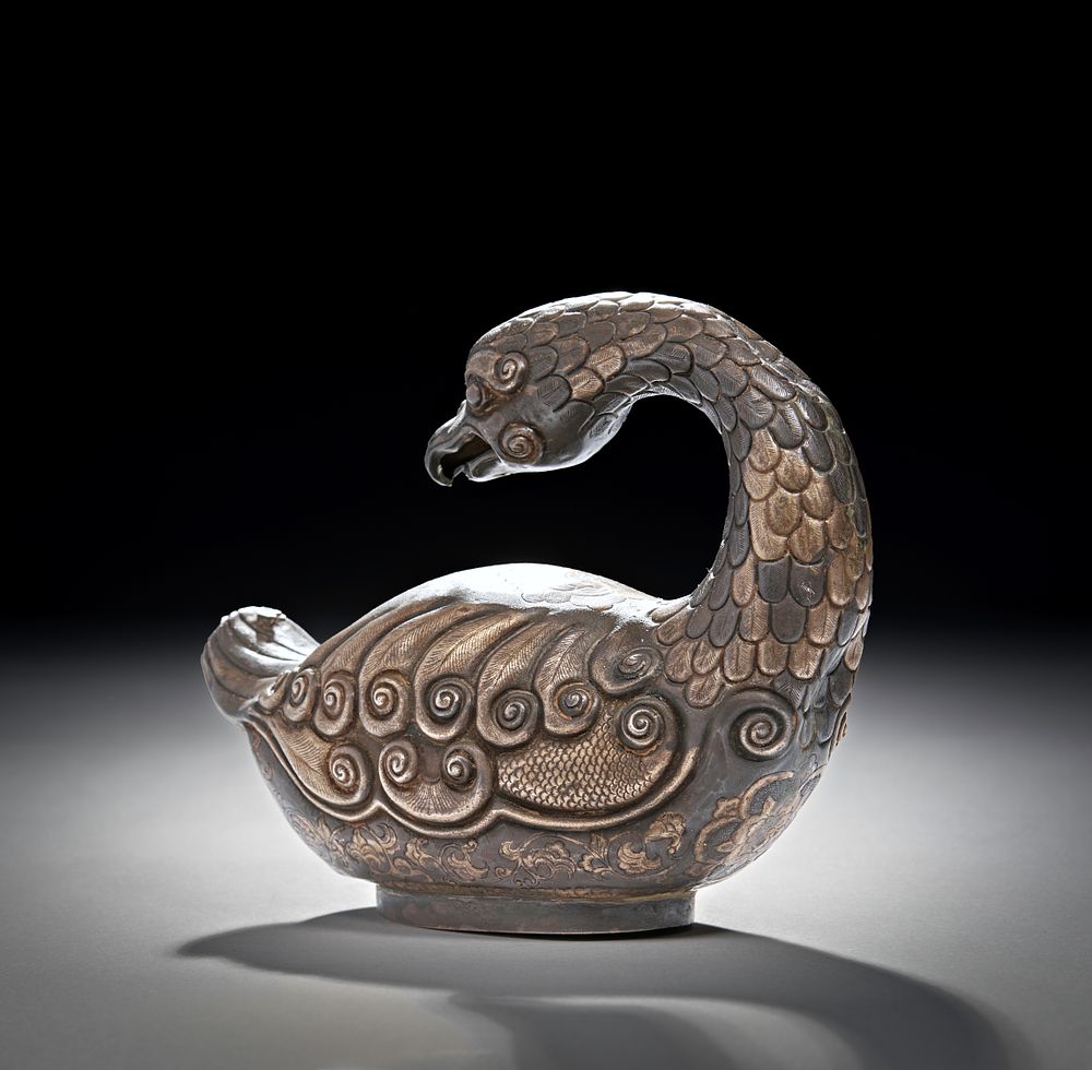 Lot 261: A SILVER CHINESE DUCK, POSSIBLY TANG DYNASTY