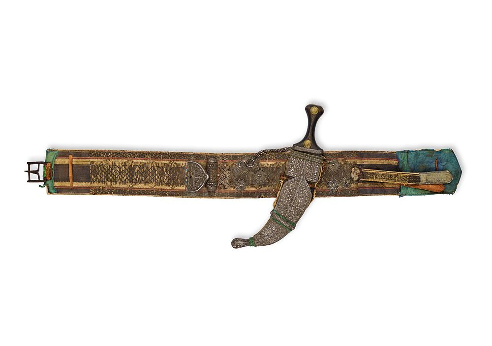 Lot 154: A LARGE YEMENI SILVER MOUNTED JAMBIYA DAGGER WITH HORN HILT, 19TH CENTURY