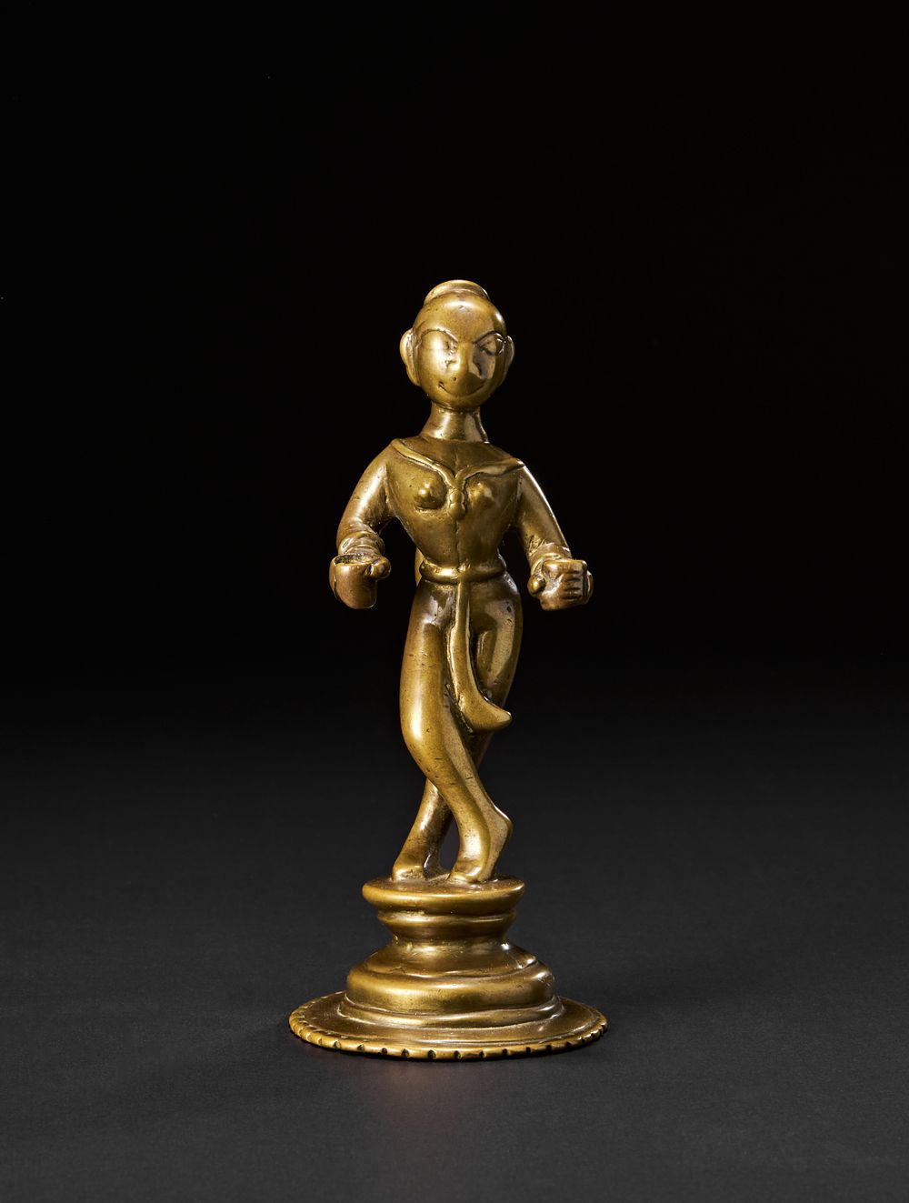 Lot 187: A BRONZE OIL LAMP HOLDER FIGURE, SOUTH INDIA, 18TH CENTURY