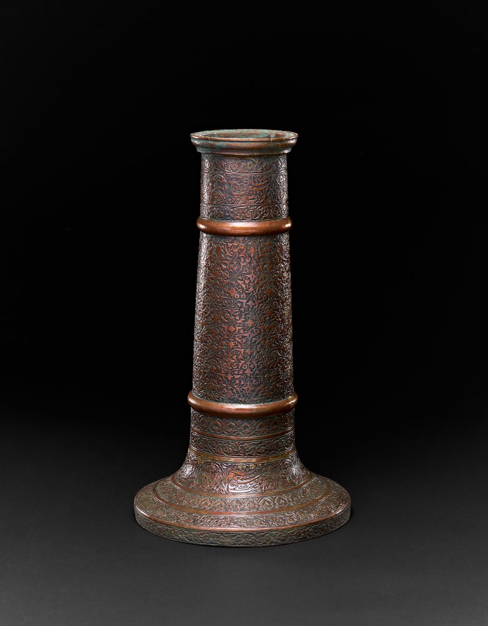 Lot 154: AN ENGRAVED METAL TORCH (MASHAL), ZAND OR EARLY QAJAR, 18TH - 19TH CENTURY