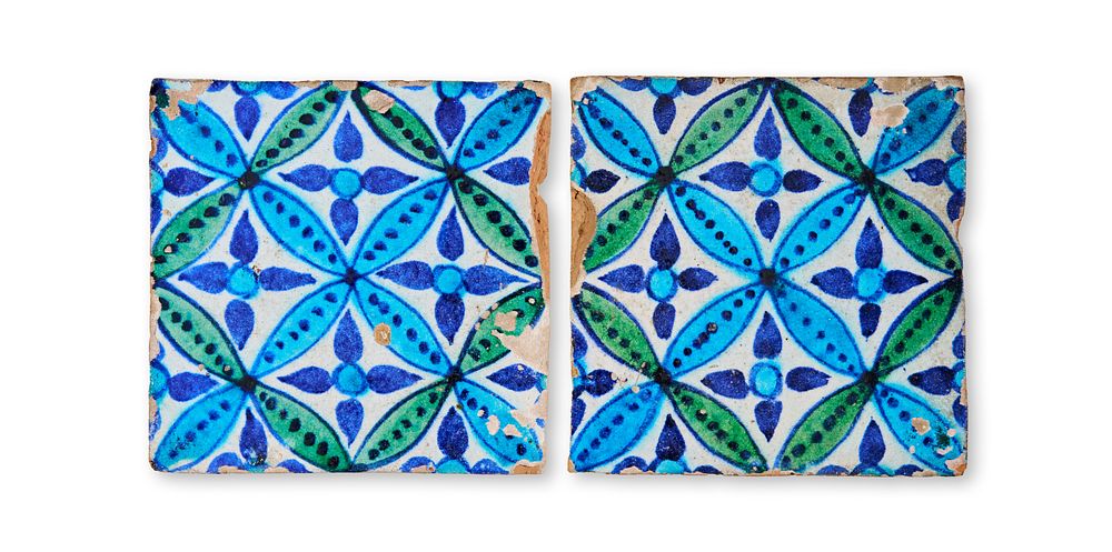 Lot 325: TWO NORTH INDIAN GLAZED POTTERY TILES, MULTAN, 19TH CENTURY