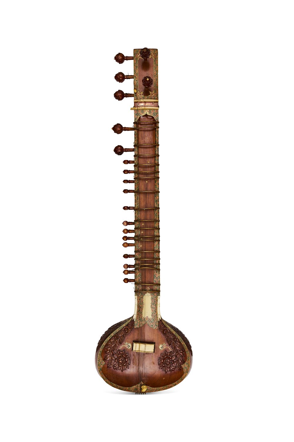 Lot 344: A LARGE HARDWOOD INDIAN RAVI SHANKAR STYLE SITAR, INDIA CALCUTTA, 20TH CENTURY
