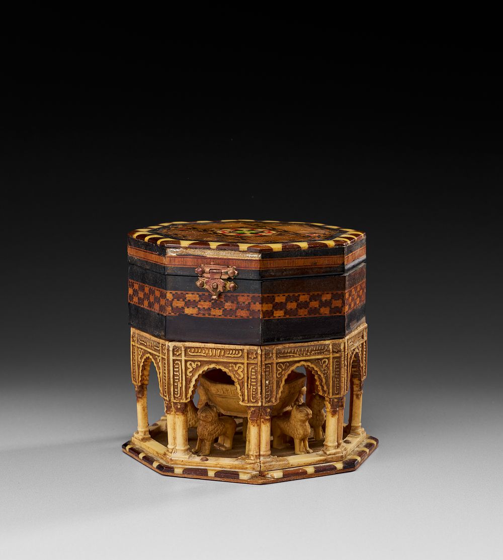 Lot 165: ALHAMBRA PALACE GRANADA JEWELLERY BOX, SPAIN, 20TH CENTURY