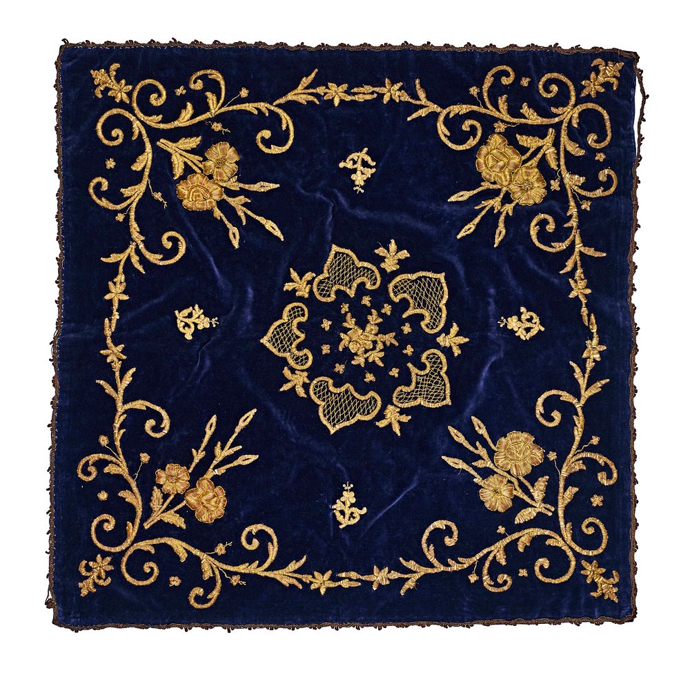 Lot 262: A VELVET AND METAL THREAD OTTOMAN TEXTILE, TURKEY, 19TH CENTURY