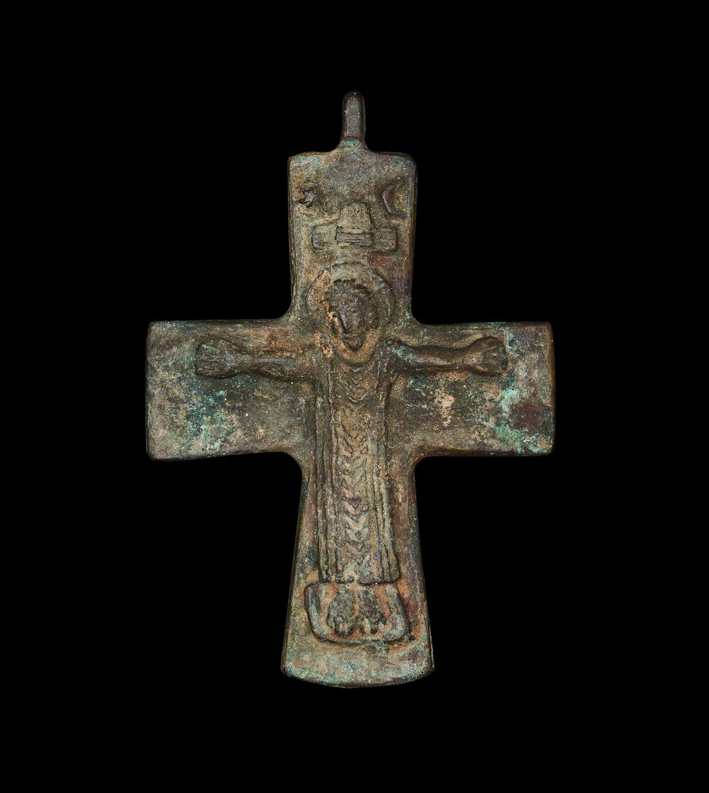 Lot 227: A BYZANTINE BRONZE CROSS, MIDDLE AGES, 8TH - 9TH CENTURY A.D.