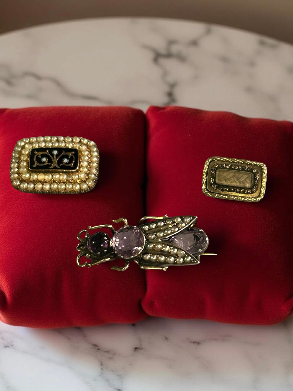 Lot 377: 3 x Antique brooches