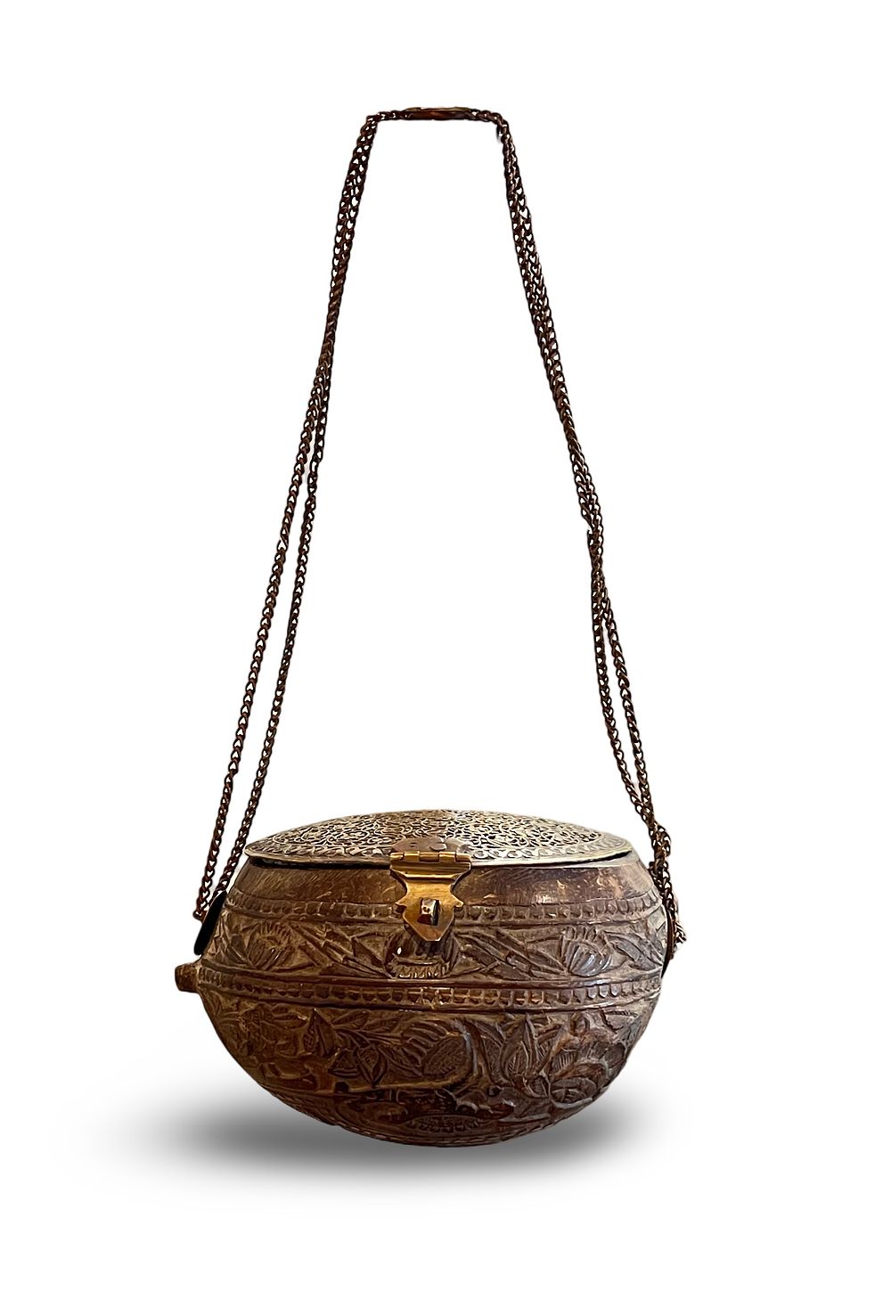 Lot 261: A PERSIAN COCO DE MER KASHKUL DEPICTS DERVISH NOOR ALI SHAH, 19TH CENTURY