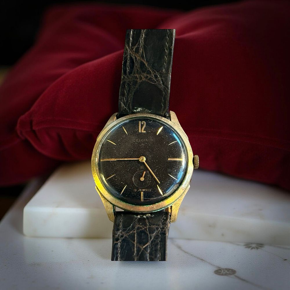 Lot 407: Early 1960's American Elgin 10Karat Gold Filled Gentleman's Wristwatch