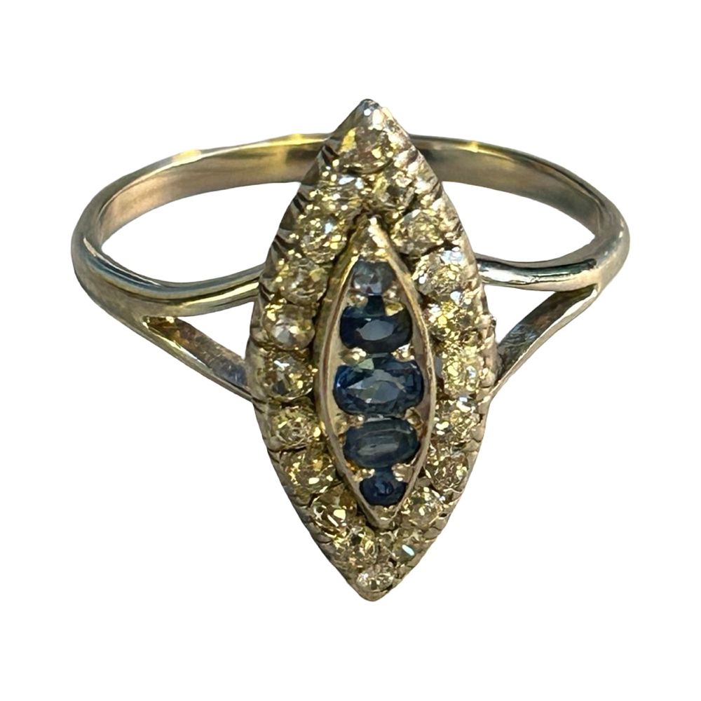 Lot 410: A Vintage Marquise Mixed Metal Ring