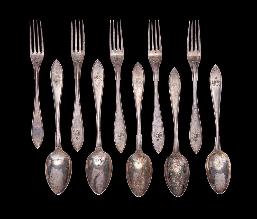 Lot 208: A COLLECTION OF PAHLAVI IRANIAN IMPERIAL COURT PERSIAN SILVER FLATWARE, IRAN, 20TH CENTURY