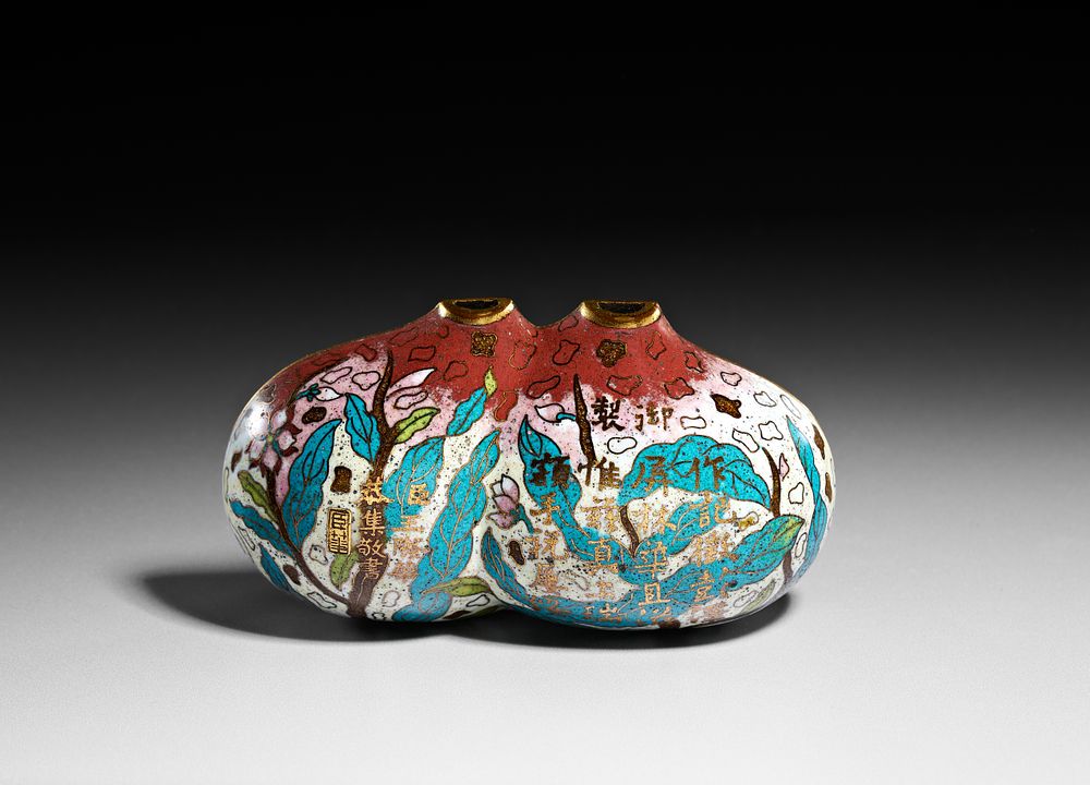 Lot 361: A VERY RARE CHINESE IMPERIAL CLOISONNE ENAMEL DOUBLE-PEACH WALL-VASE, 18TH - 19TH CENTURY