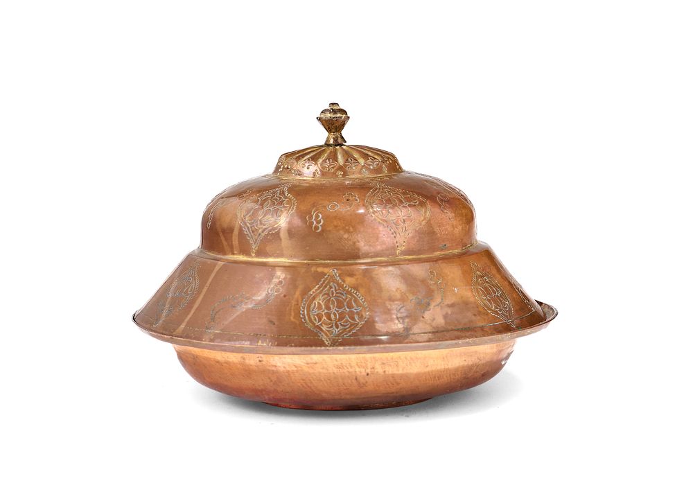 Lot 42: AN OTTOMAN GILT-COPPER TOMBAK LIDDED BOWL SAHAN, TURKEY, 18TH CENTURY
