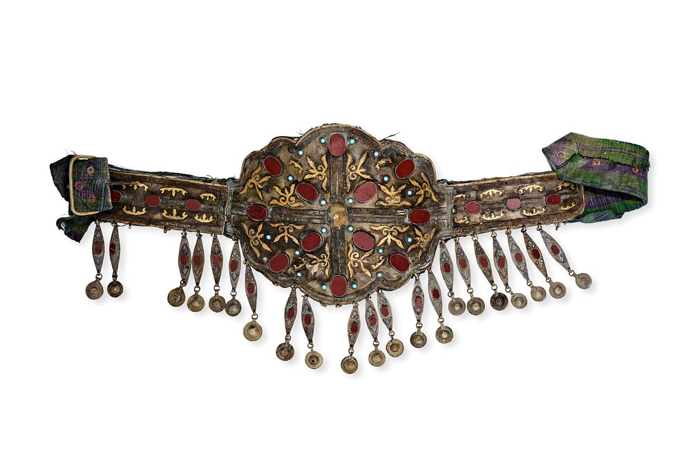 Lot 306: A TEKKE TURKMEN SILVER AND CARNELIAN BELT, 19TH CENTURY