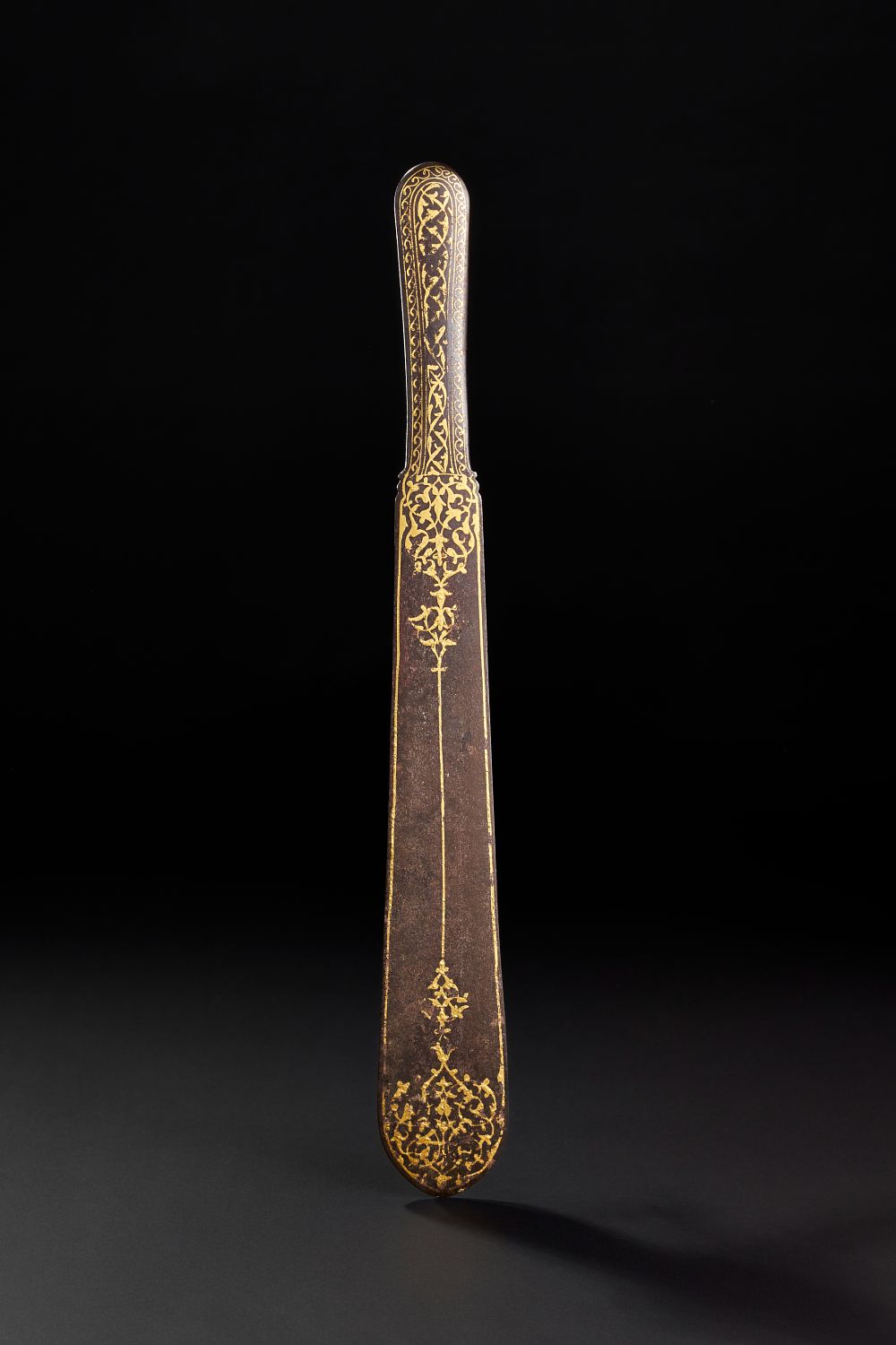 Lot 136: A RARE GOLD INLAID STEEL BOOK BINDING TOOL, OTTOMAN TURKISH, 18TH CENTURY