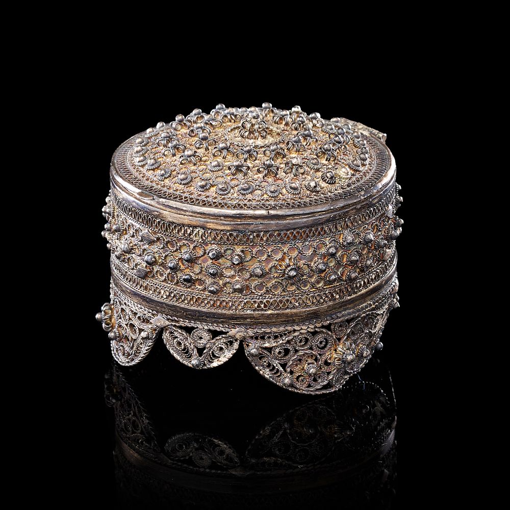Lot 341: A YEMENI JEWISH SILVER FILIGREE BESAMIM SPICE BOX