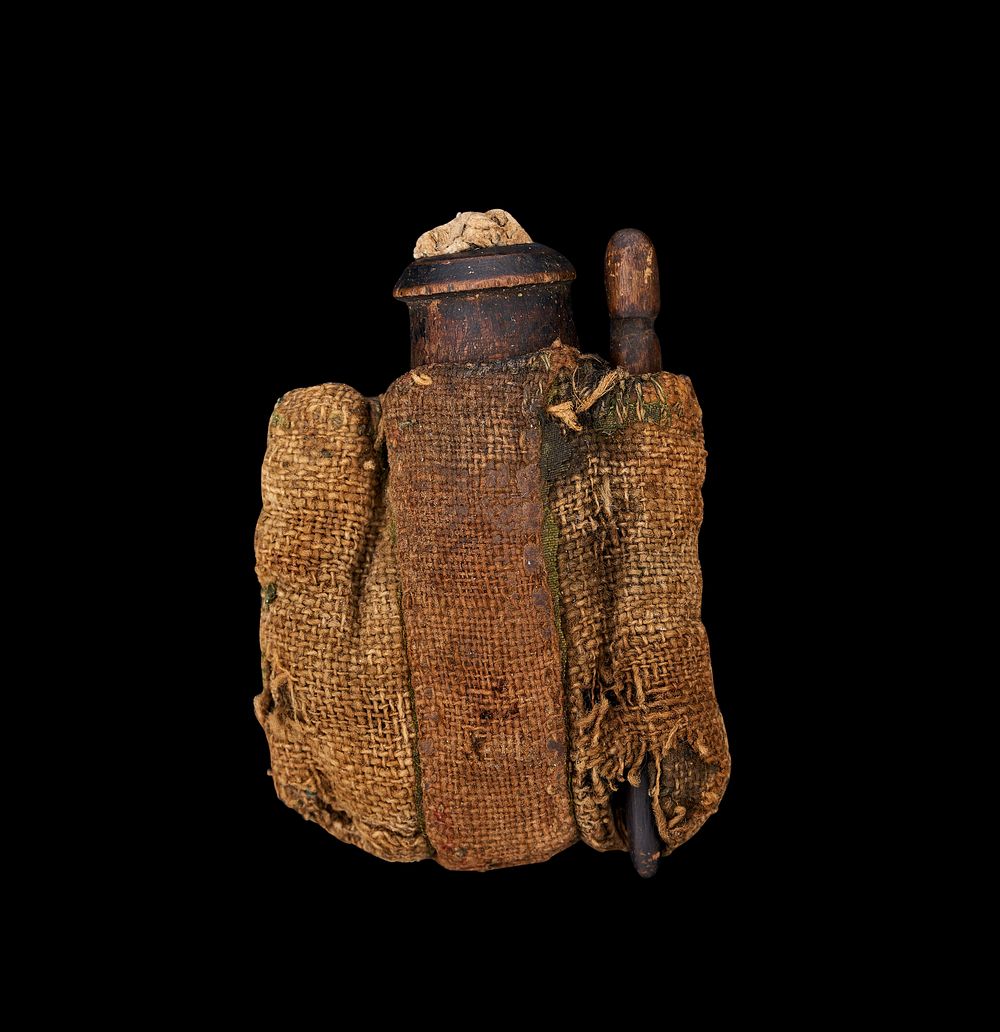 Lot 245: A RARE ANCIENT EGYPTIAN KOHL VESSEL AND APPLICATOR, NEW KINGDOM PERIOD, 1550–1295 B.C.