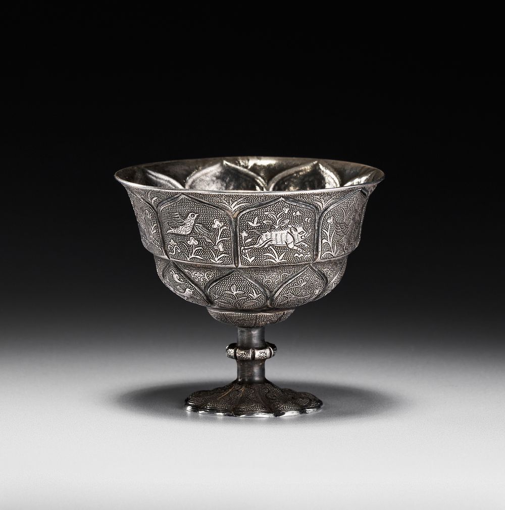 Lot 237: A RARE SILVER CHINESE STEM CUP, PROBABLY TANG DYNASTY