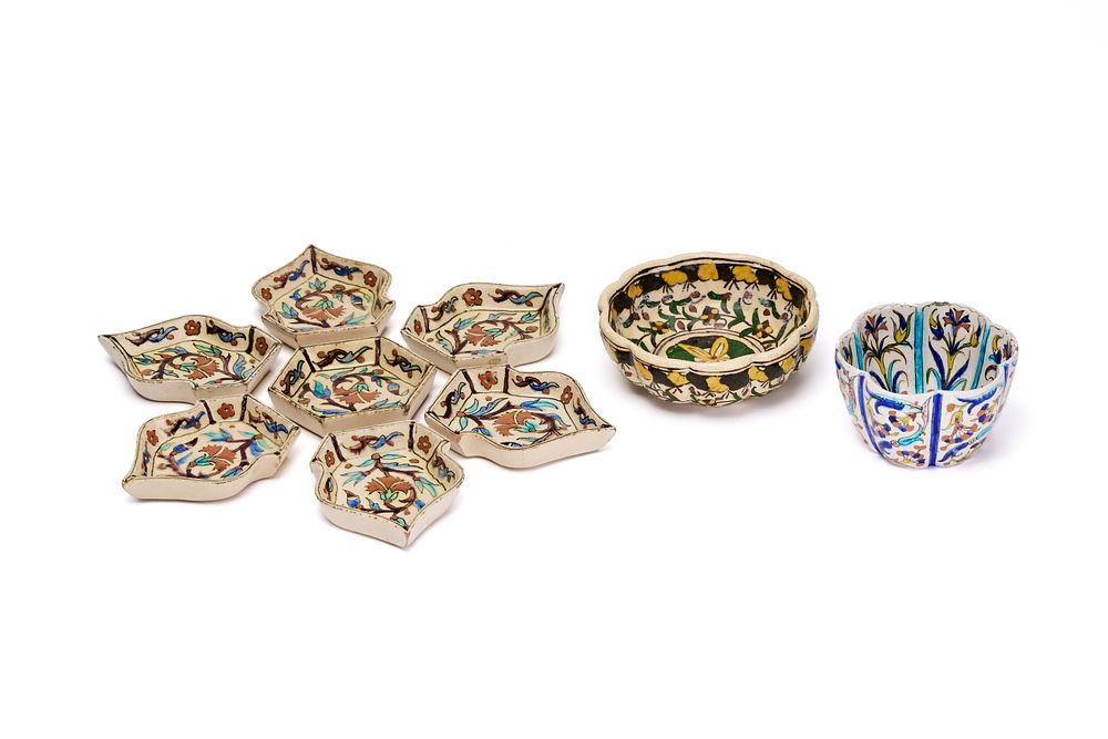 Lot 222: A COLLECTION OF KUTAHYA POLYCHROME GLAZED CERAMIC DISHES AND BOWLS, 19TH - 20TH CENTURY