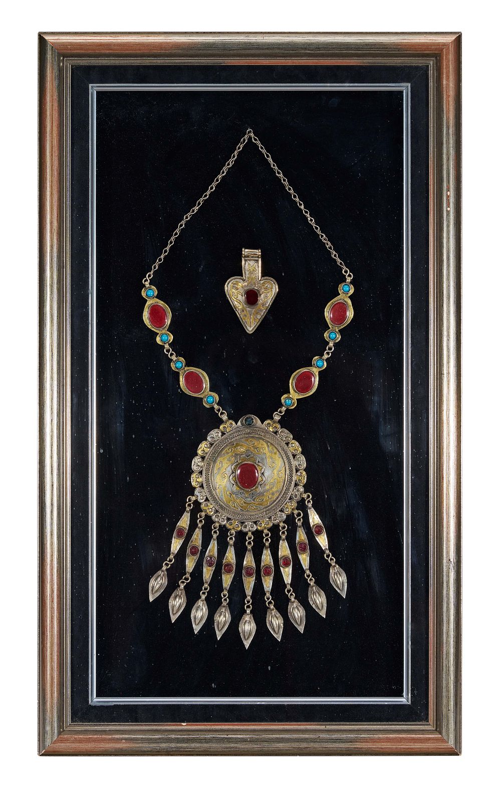 Lot 244: A TURKMEN PARCEL-GILT SILVER AND CARNELIAN JEWELLERY NECKLACE