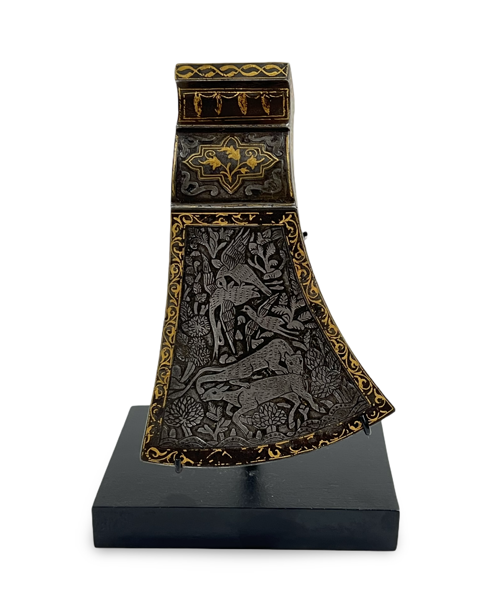 A PERSIAN ZAND GOLD-INLAID STEEL AXE HEAD (TABAR ZIN), 18TH - 19TH CENTURY