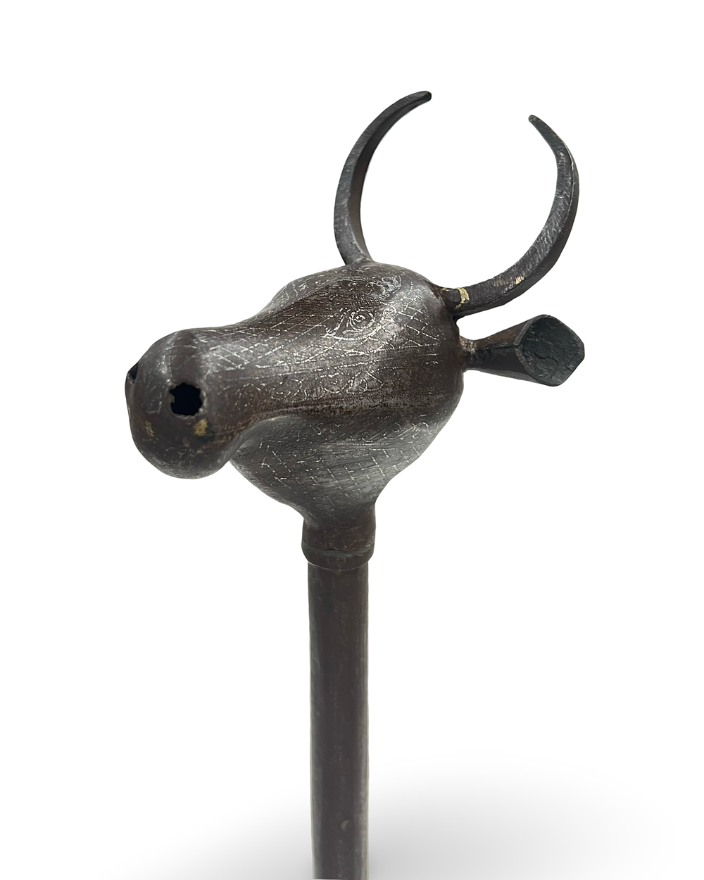 Lot 161: A PERSIAN QAJAR SILVER INLAID STEEL BULL-HEADED CEREMONIAL MACE (GORZ), 19TH CENTURY