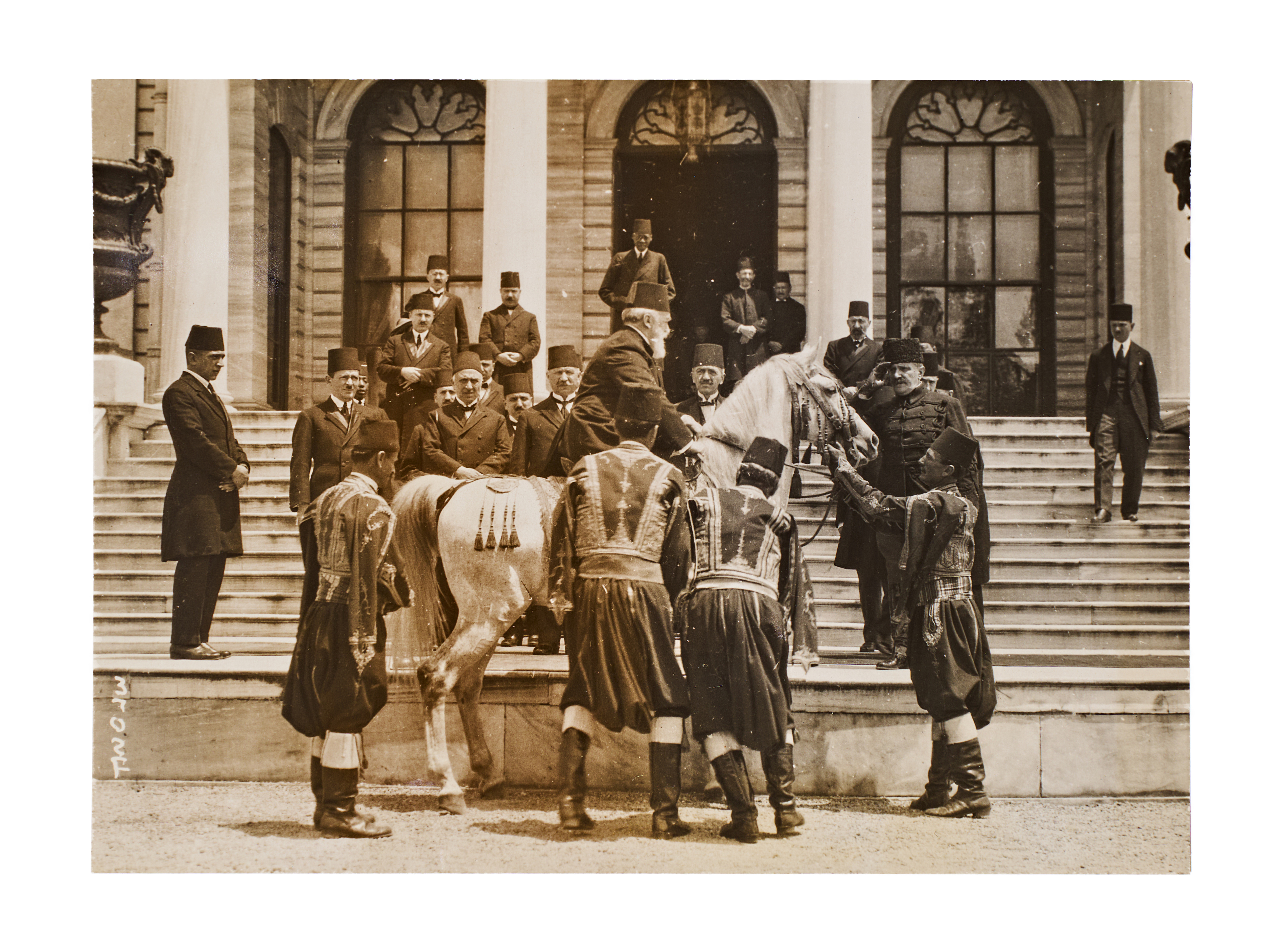 ORIGINAL UNDERWOOD AND UNDERWOOD PRESS PHOTOGRAPH OF ABDULMECID II AT DOLMABAHÇE PALACE, MARCH 1924