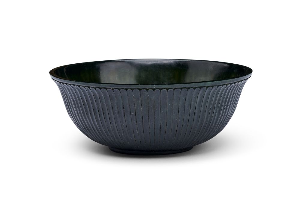 Lot 343: A CHINESE SPINACH JADE  OR MUGHAL CHRYSANTHEMUM BOWL