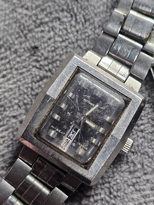 Unclaimed Vintage Watch . חבילות דואר שלא נדרשו או הוחזרו . 
📄 
לוט ייחודי ומעורב, המורכב 
