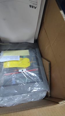 מפסק אוטומטי (מנתק) של חברת ABB מדגם SACE TMAX T7S 1250.
