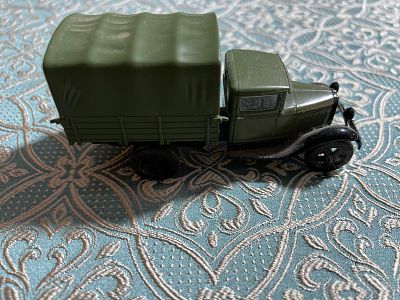 חלק מאוסף דגמי מכוניות קטנים שיש במכירה!