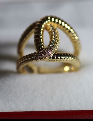 טבעת זהב גולדפילד צהוב בעבודה מיוחדת