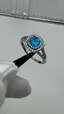 טבעת זהב גולדפילד צהוב 14 ק. בשיבוץ אבן ספיר תכול ים