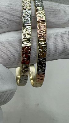 זוג צמידי זהב גולדפילד 14 ק. 3 צבעים. זוג צמידי זהב גולדפילד 14 ק, ב-3 צבעים, זהב צהוב, לבן ורוז 