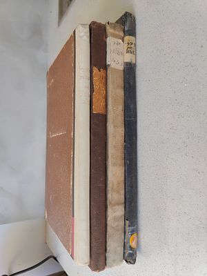 לוט ספרי על הש"ס והלכה חשובים עם הקדשות וחתימות