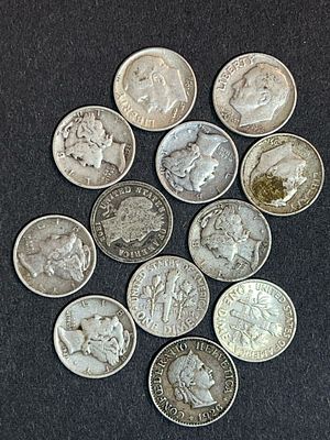 מקבץ גדול של מטבעות דיים (עשרה סנט)שנים שונות כולם כסף 0.900