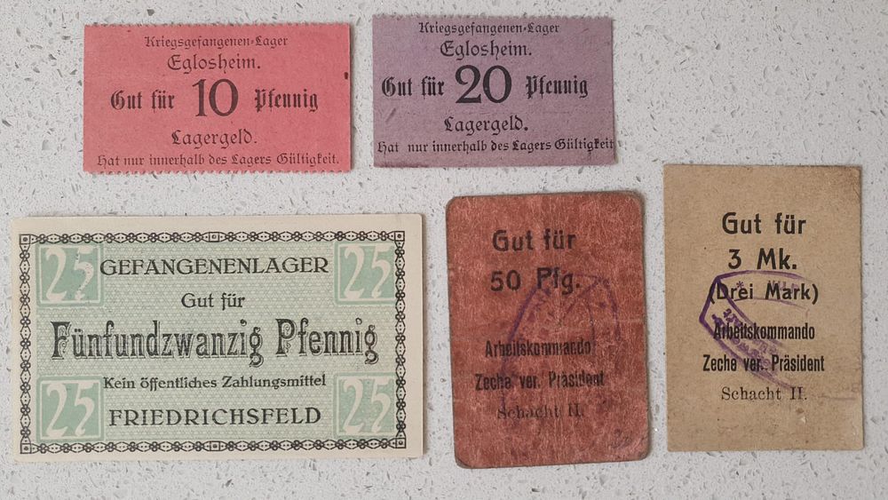 לוט שטרות מחנות שבויים
בערכים שונים