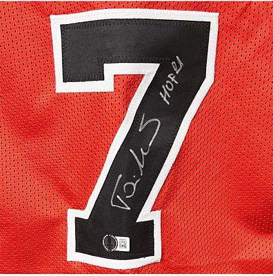 חולצה חתומה של טוני קוקוץ׳ במדי שיקגו בולס. משחקי בית. שיחק ביחד עם מייקל ג׳ורדן והיה אחד 