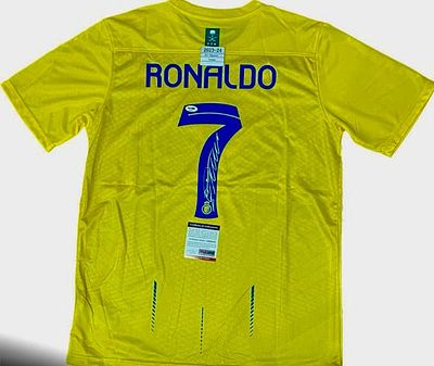 חולצה מיוחדת ונדירה ביותר של כריסטיאנו רונאלדו ערב הסעודית. 2023-24. מאומתת על ידי Beckett.