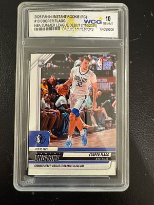 קלף רוקי ממוספר ומדורג 10 של הכוכב והבחירה הראשונה בדראפט קופר פלג.