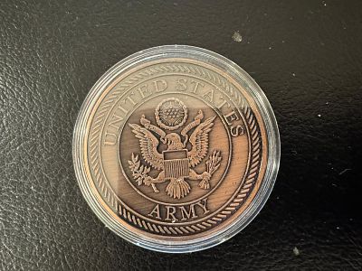 מדליה מיוחדת של מסוק Chinook של צבא ארה״ב.