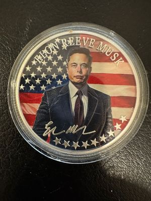 מדליה מיוחדת של אילן מאסק עם חתימה מודפסת על המדליה