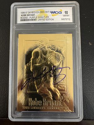 קלף של קובי בראיינט מיוחד מוזהב 23k שיצא במהדורה מצומצמת מסידרת החתימות מדורג 10. Rookie- 