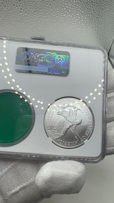 Eagle S$1 2023 MS70 ערכה נדירה! אחרונה !. 🪙 מטבע **נדיר** ערכה אחרונה! Eagle S$1 2023! 🏅דירוג 