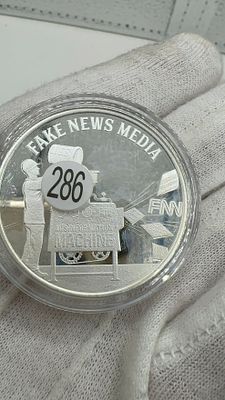 נדיר! הנפקה מיוחדת- מטבע אונקיית כסף פרוף! ד. טראמפ אונקיית כסף טהור. אספנות נדירה! מטבע כסף 