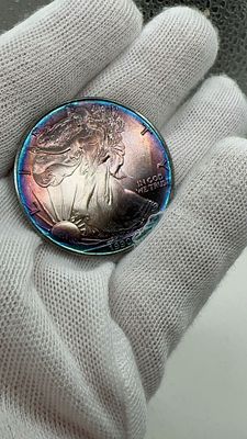 נדיר! מטבע דולר כסף אמריקאי משנת 1990. ליידי ליברטי הצועדת, עיצוב מקורי של האמן אדולף ויינמן. • 