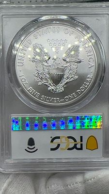 Eagle כסף 2012 MS70. 🦅 מטבע נשר כסף אמריקאי 2012! 💎 דירוג MS70 מושלם. **הזדמנות נדירה** 