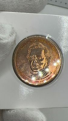 נדיר! מטבע דולר אמריקאי 2011 צבעוני - פטינה מיוחדת ונדירה!. מטבע 🪙 דולר אמריקאי 🇺🇸 משנת 2011! 