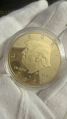 דונאלד טראמפ- מטבע זיכרון בתוך קופסת קטיפה בהנפקה מיוחדת מארה״ב